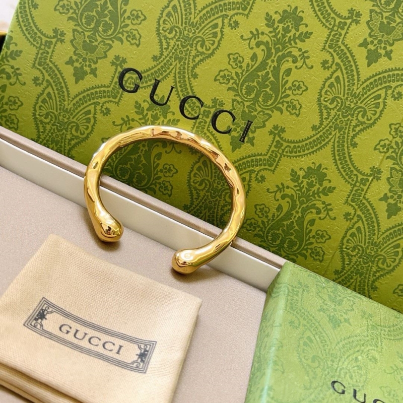 Gvc*1 bracelets